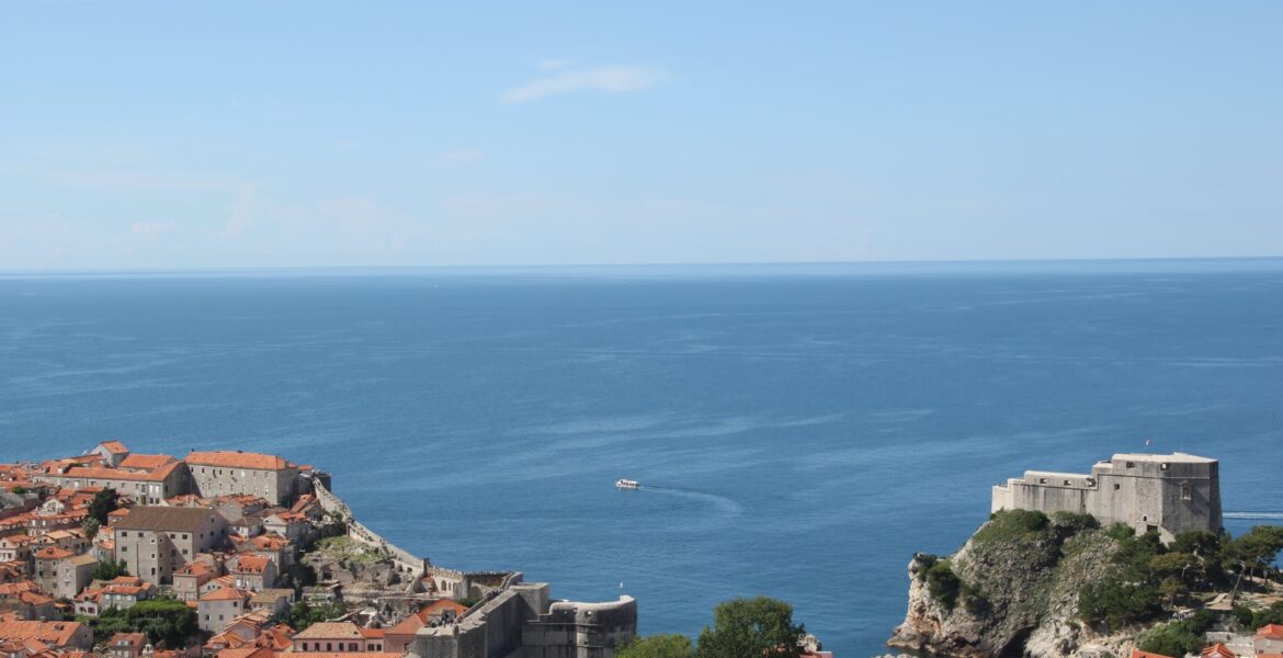 tjedni horoskop 17. do 23. kolovoza Tjedni astro aerial view of the adriatic sea as seen from dubrovnik