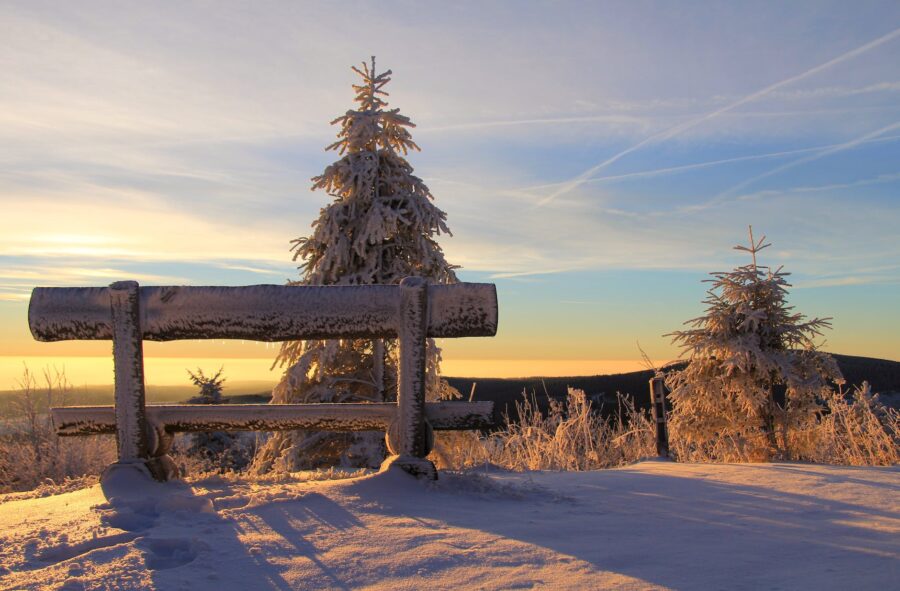 Tri horoskopska znaka, sunrise bank fichtelberg ore mountains