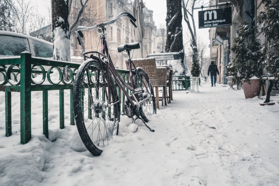 Tjedna astro prognoza Tjedni horoskop bicycle on snow covered street