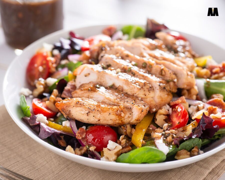 Mediteranska salata s piletinom 