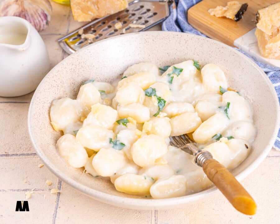 Njoki u bijelom umaku 