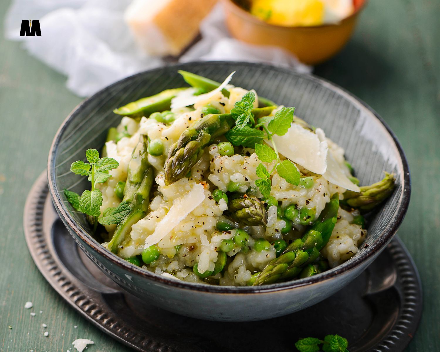 Kremasti rižoto sa sirom i šparogama